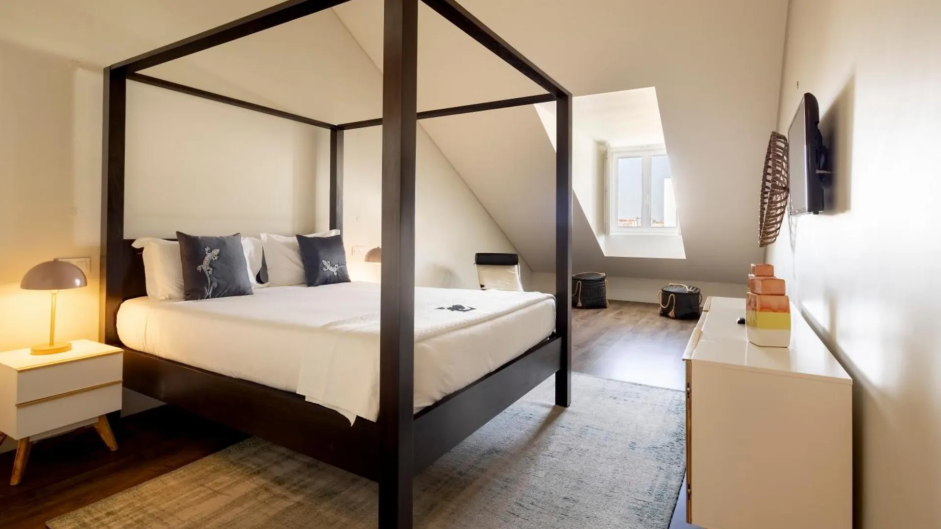 Chiado Mercy Apartments | Lisbon Best Apartments