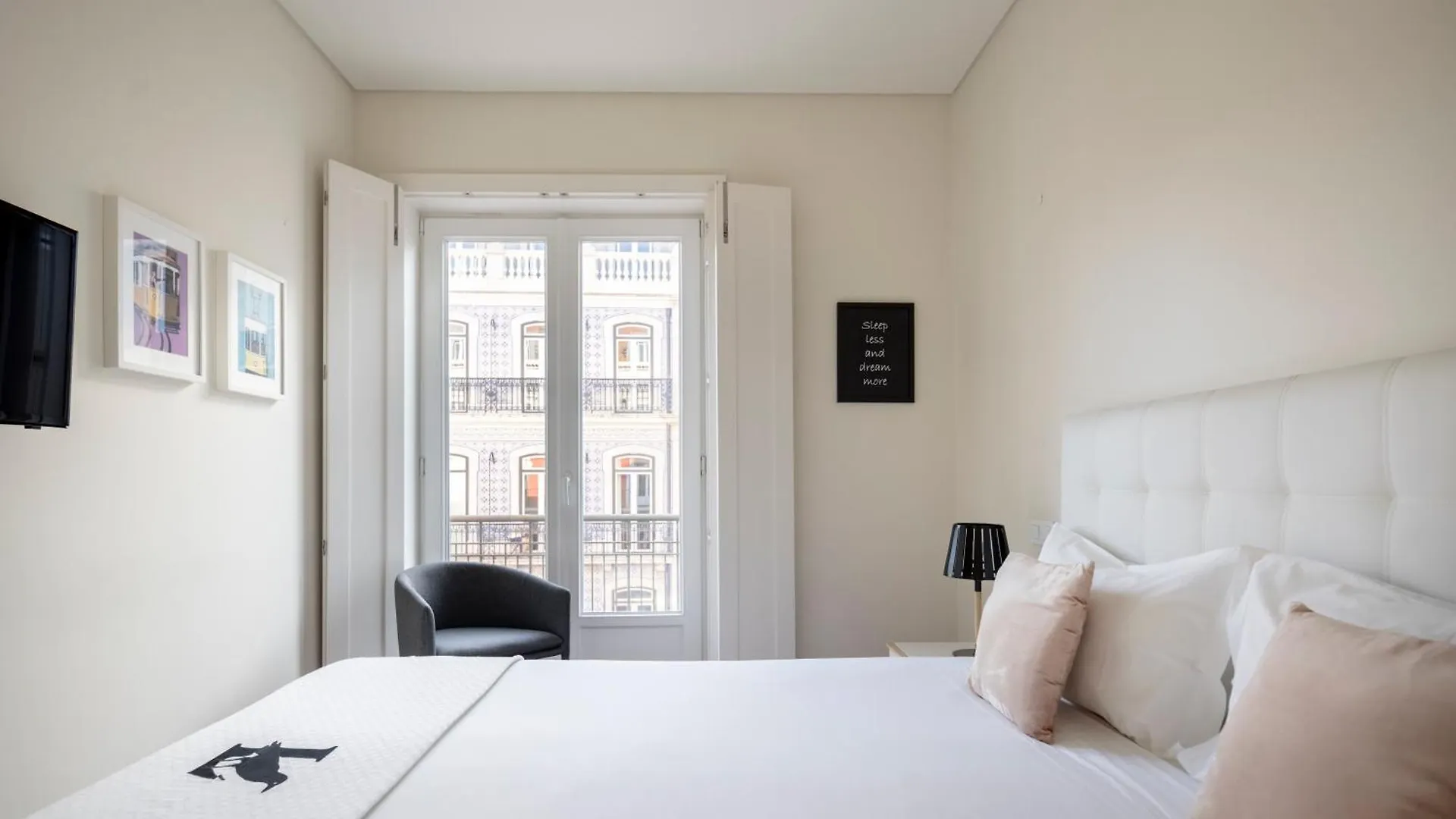 Chiado Mercy Apartments | Lisbon Best Apartments